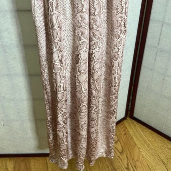 BCBGMAXARAZIA CROSS FRONT MAXI DRESS SIZE XS - Picture 4 of 9